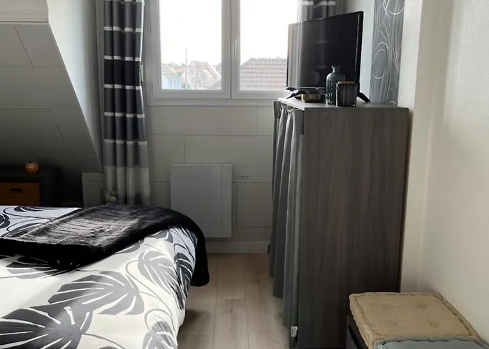 Maison A 700m De La *