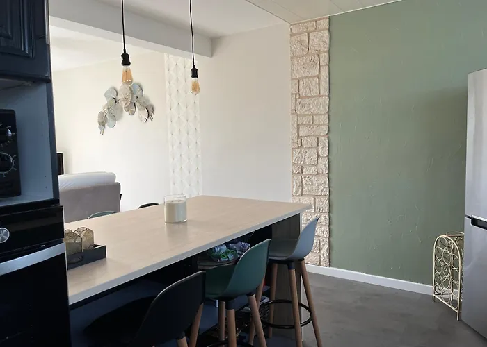 Maison A 700m De La Holiday home *